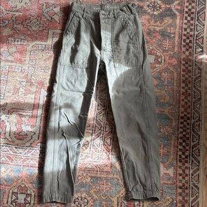 American Eagle Women’s Cargo Pants Army Green